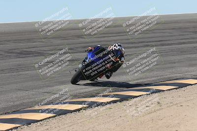 media/Oct-13-2025-Moto Forza (Mon) [[a66d839500]]/4-C Group/Session 2 (Bowl)/